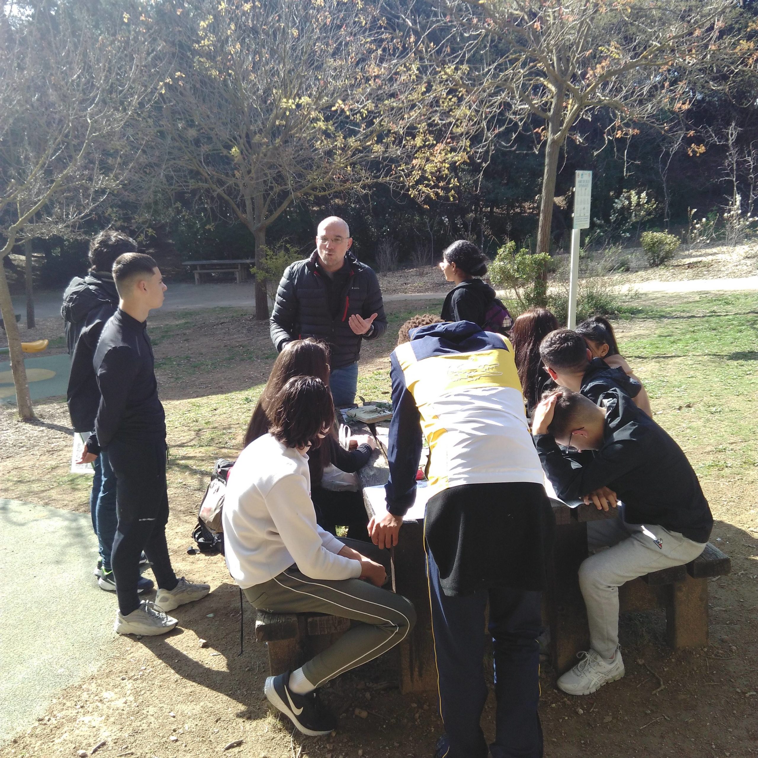 You are currently viewing Quand les élèves de première bac professionnel Technicien Conseil Vente Univers Jardinerie découvrent la biodiversité aux portes de leur lycée