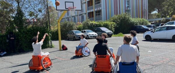 Sensibilisation au handicap et au sport avec les Sharks.